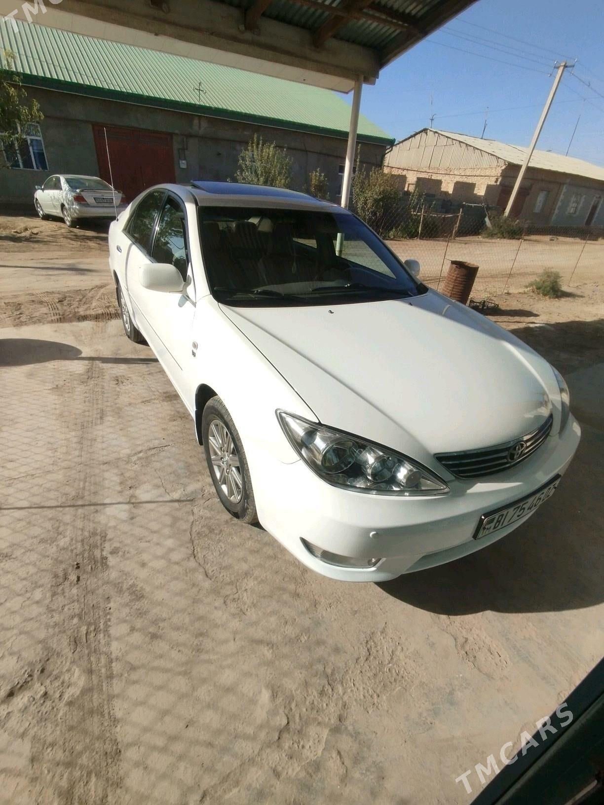 Toyota Camry 2005 - 240 000 TMT - Köneürgenç - img 7