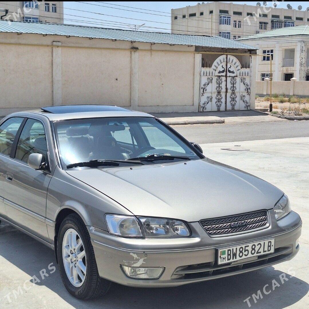 Toyota Camry 2000 - 170 000 TMT - Туркменабат - img 1