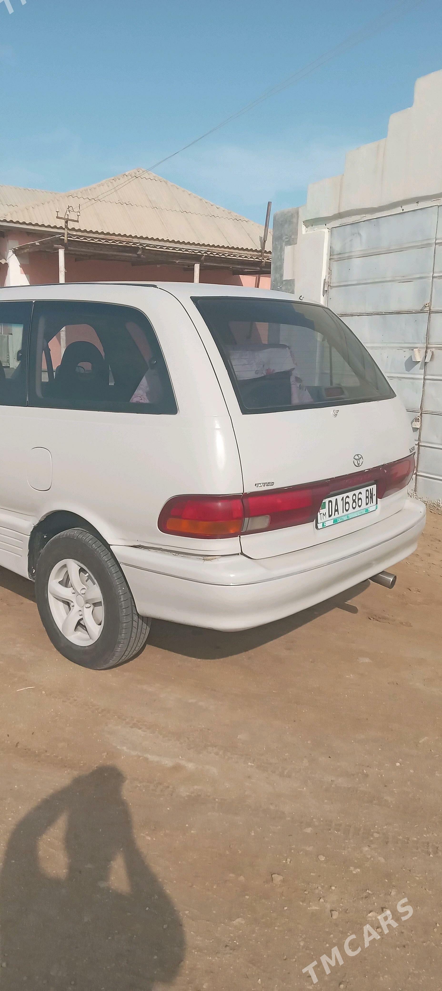 Toyota Previa 1992 - 40 000 TMT - Эсенгулы - img 1