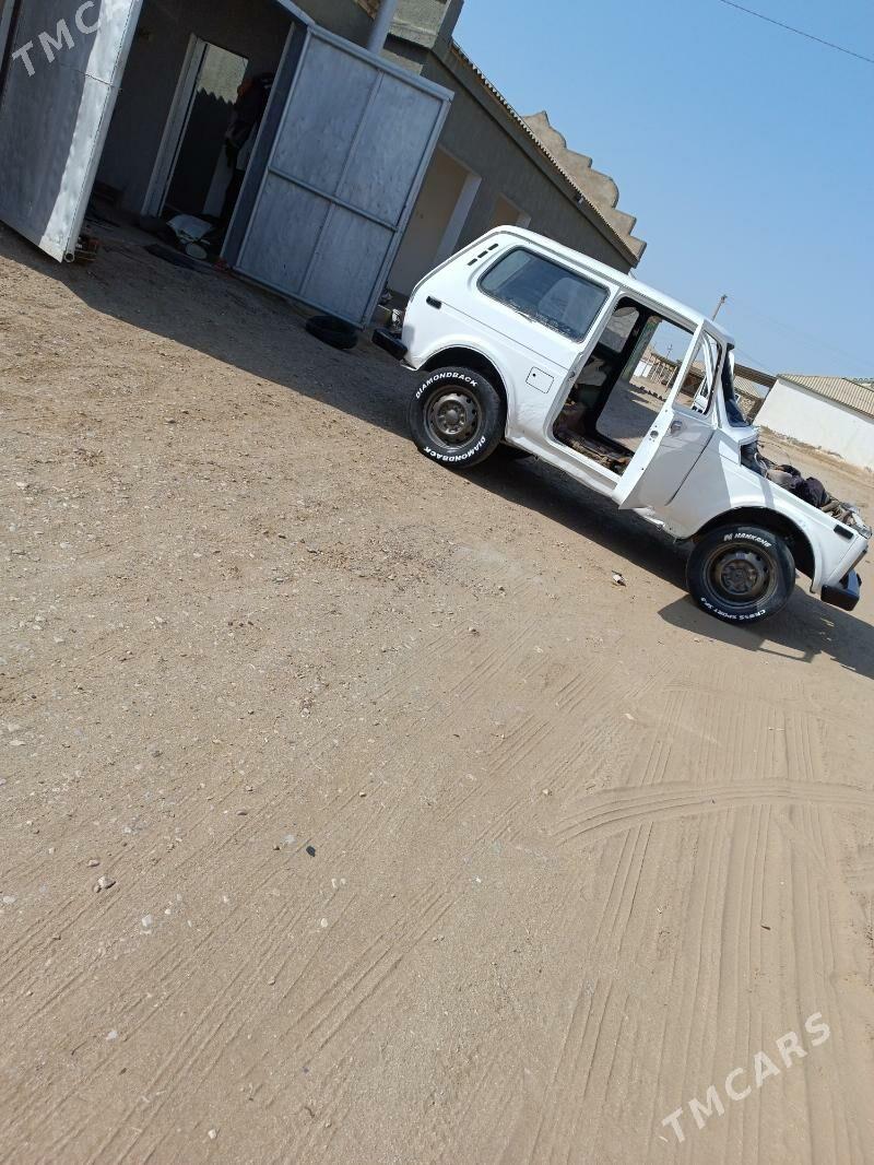 Lada Niva 1989 - 20 000 TMT - Esenguly - img 4