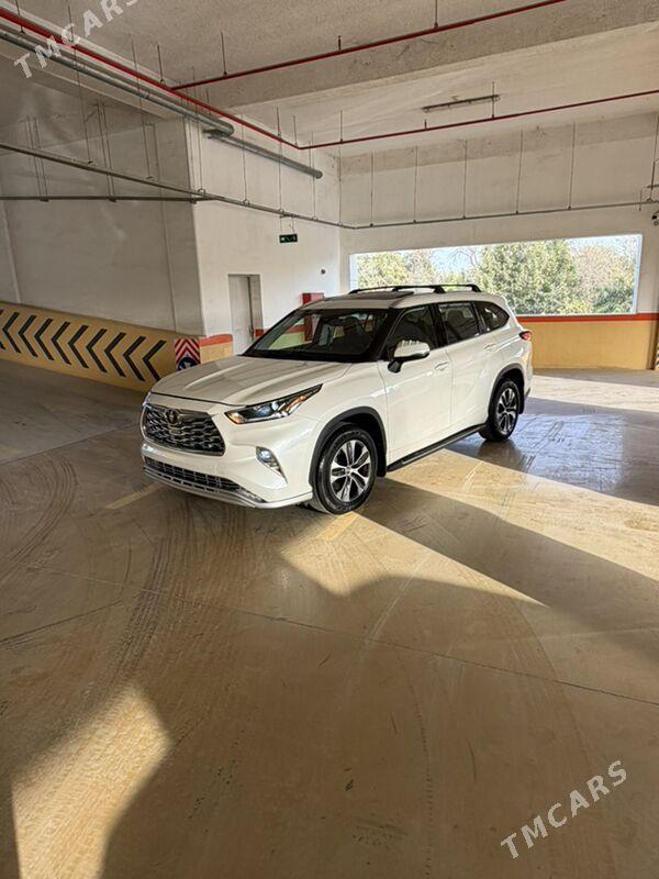 Toyota Highlander 2022 - 575 000 TMT - Ашхабад - img 2