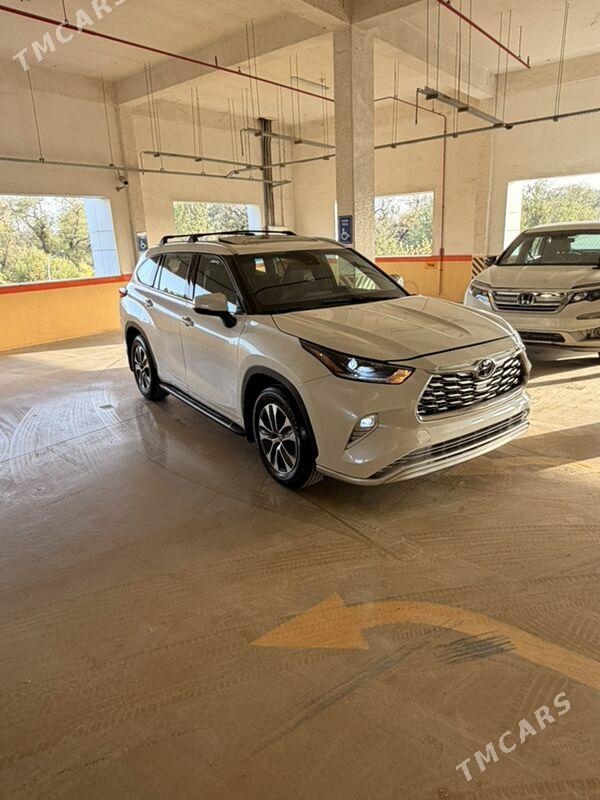 Toyota Highlander 2022 - 575 000 TMT - Ашхабад - img 3
