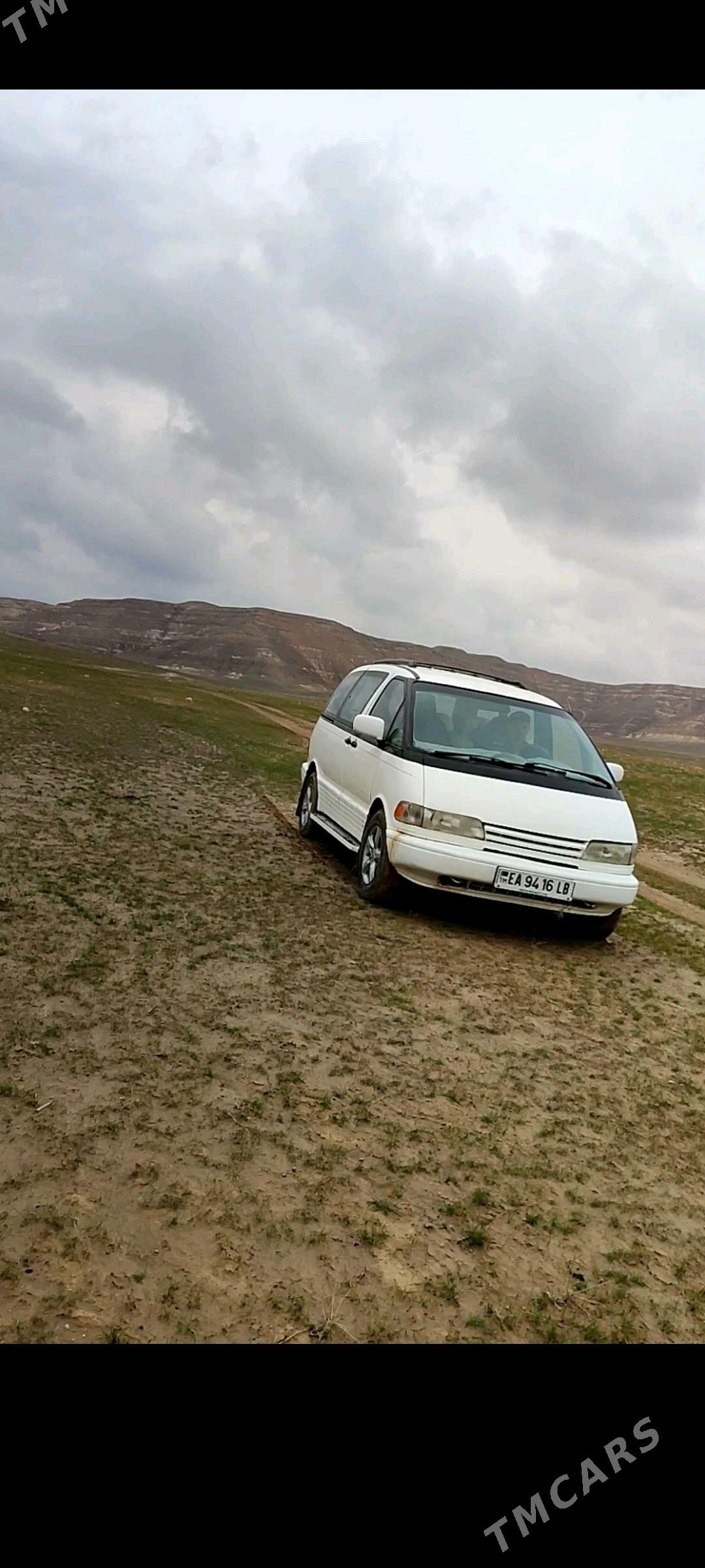 Toyota Previa 1991 - 85 000 TMT - Köýtendag - img 3