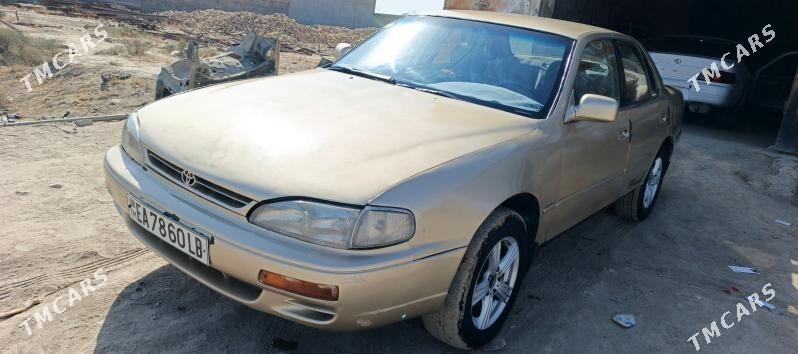 Toyota Camry 1995 - 65 000 TMT - Halaç - img 1