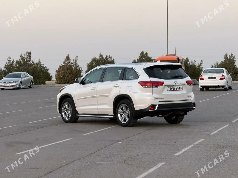 Toyota Highlander 2019 - 505 000 TMT - Ашхабад - img 4