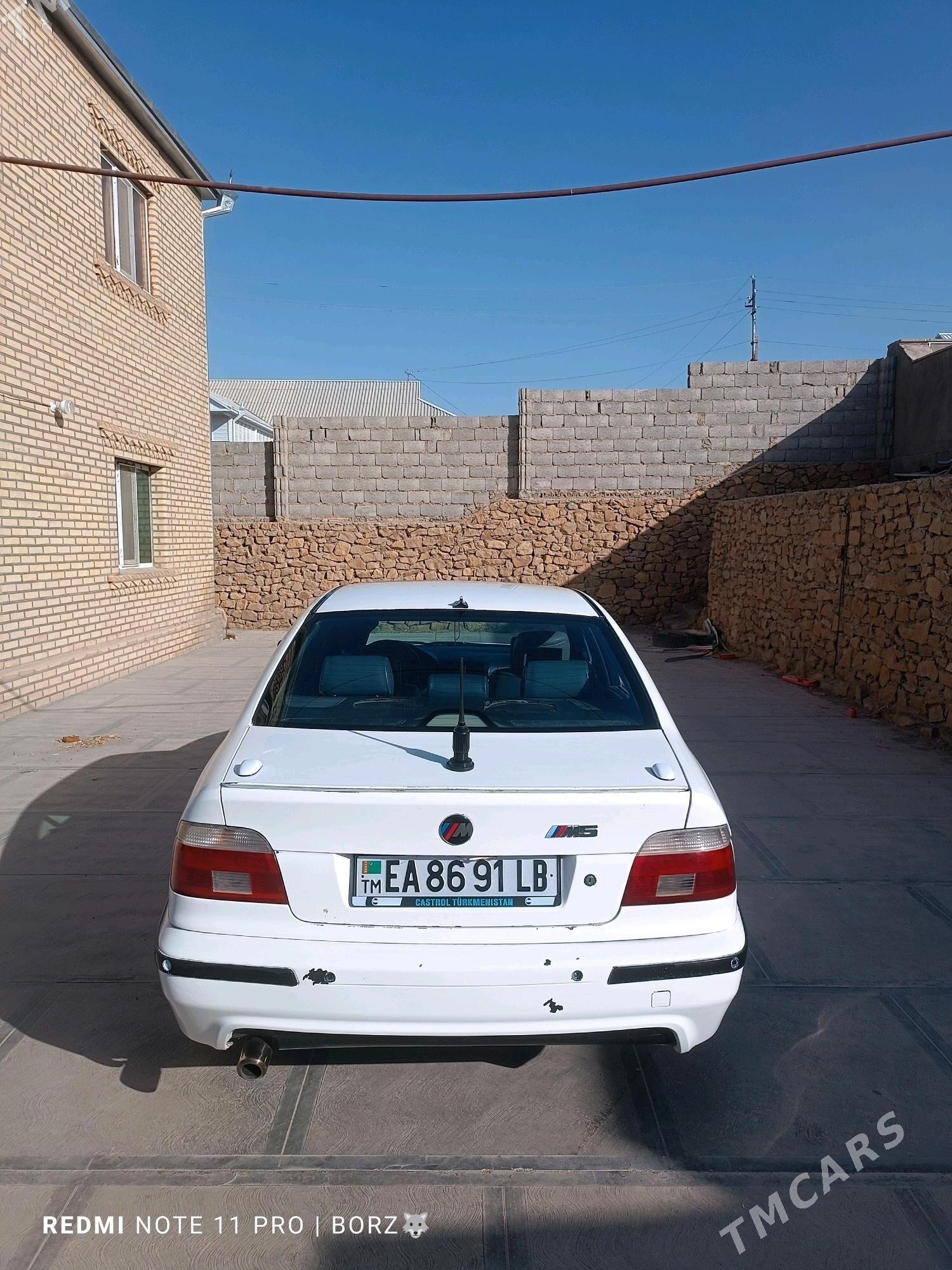 BMW E39 1996 - 110 000 TMT - Магданлы - img 2