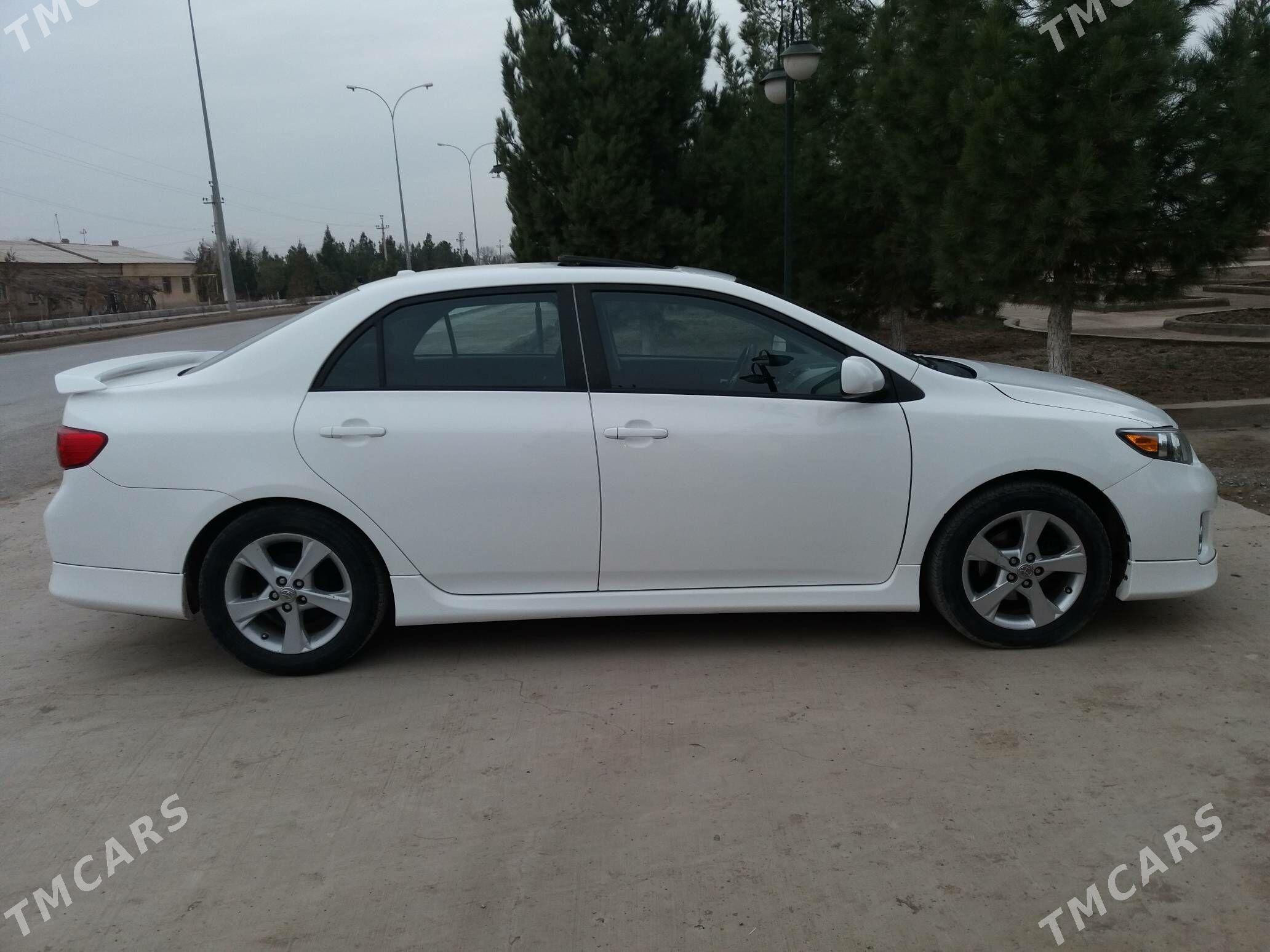 Toyota Corolla 2010 - 155 000 TMT - Туркменабат - img 4