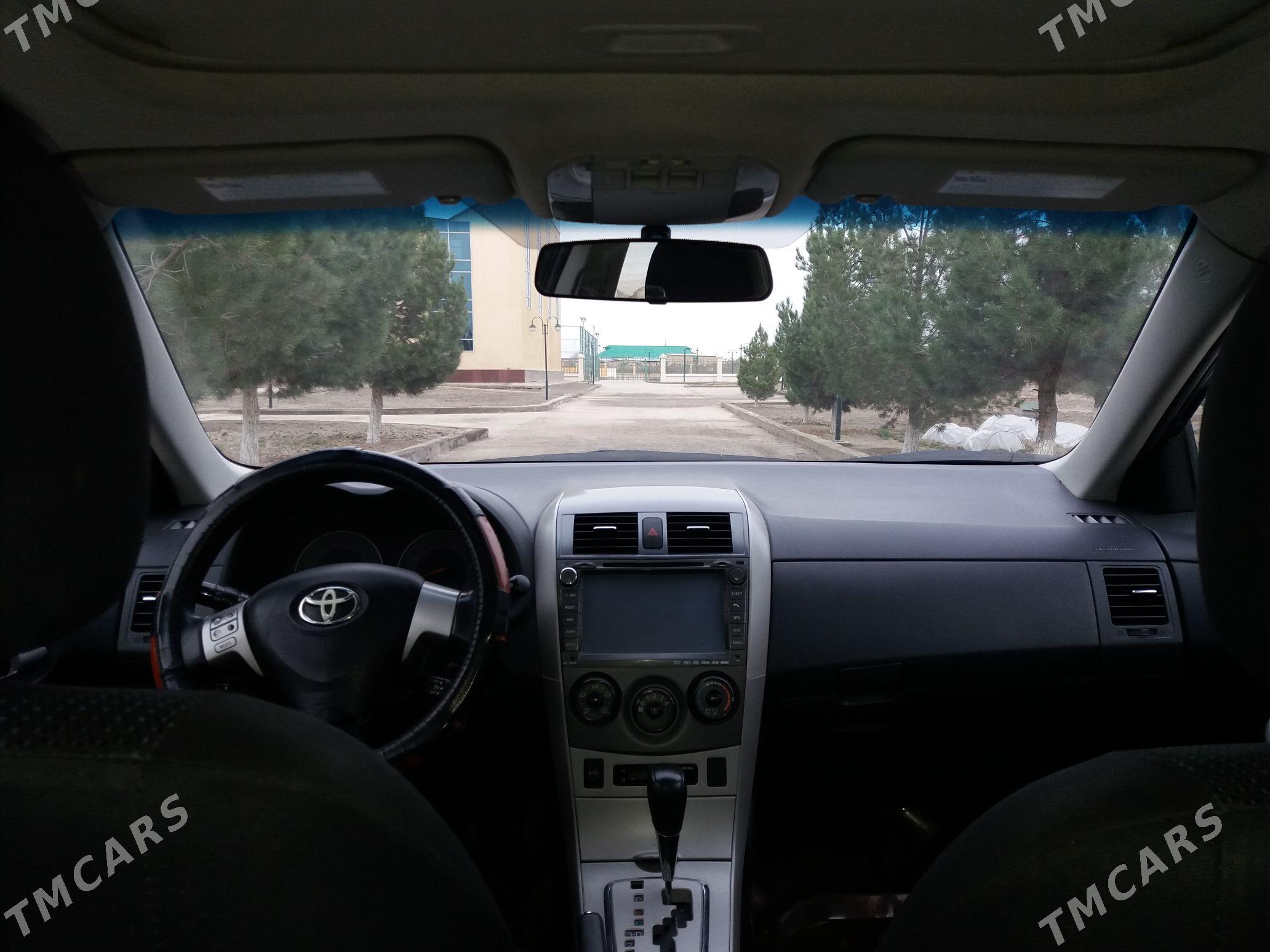 Toyota Corolla 2010 - 155 000 TMT - Туркменабат - img 3