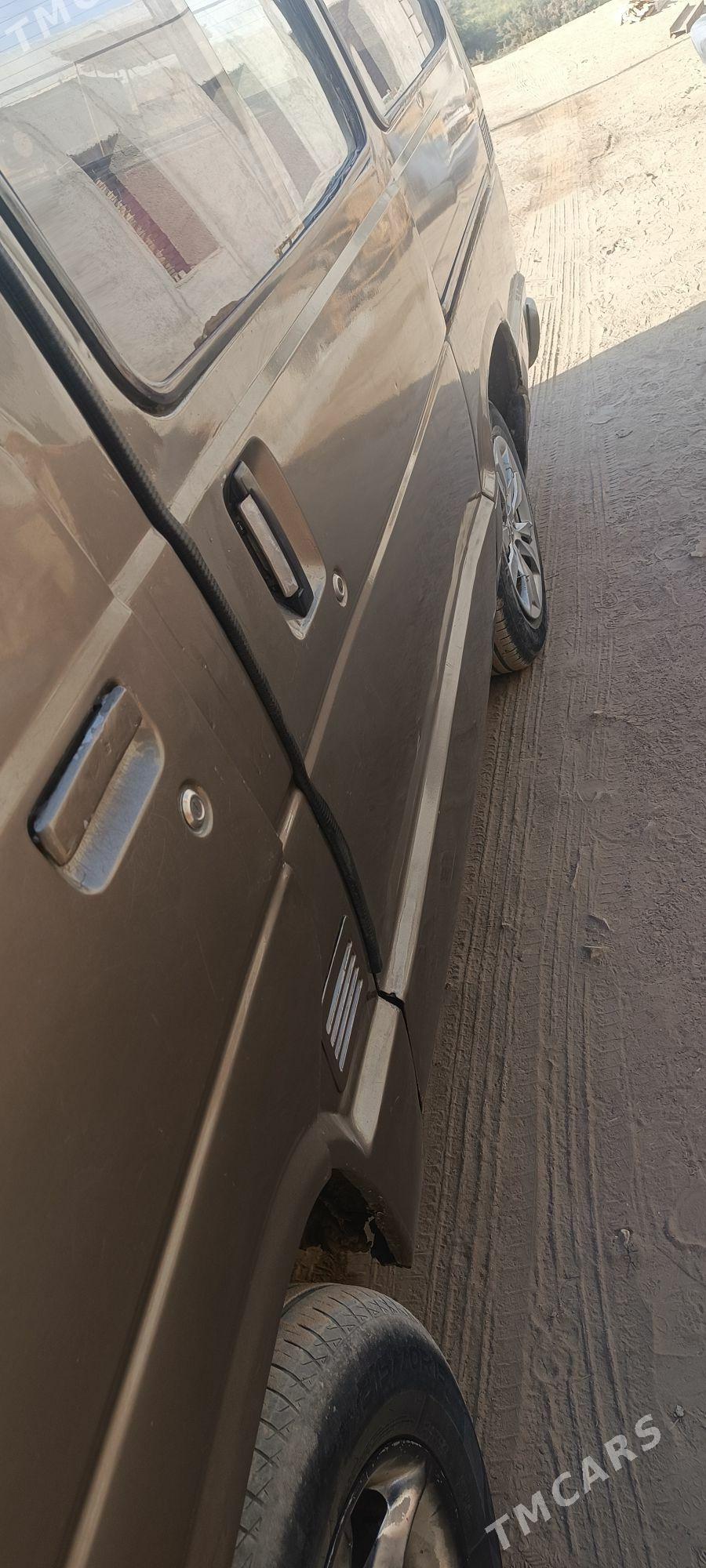 Toyota Hiace 1988 - 32 000 TMT - Sakarçäge - img 6