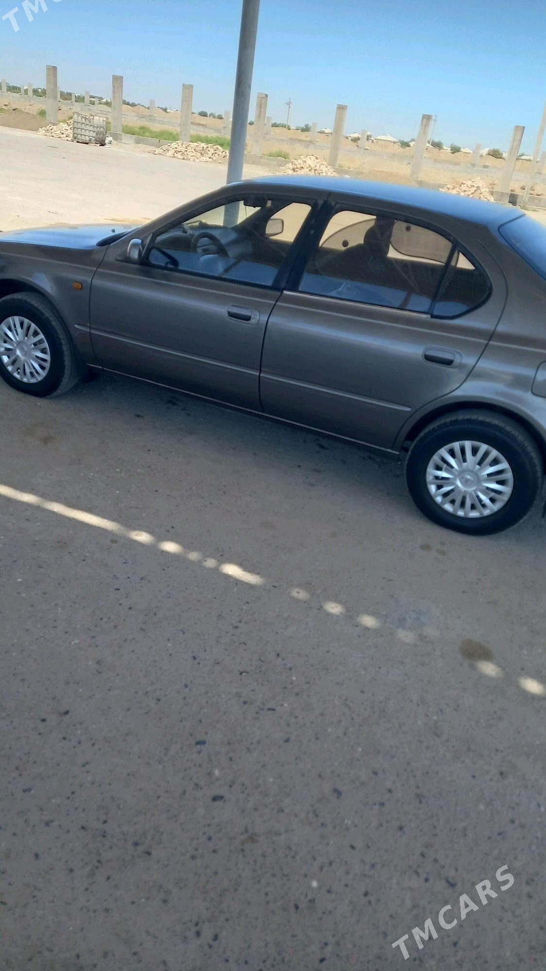 Toyota Camry 1995 - 70 000 TMT - Sakarçäge - img 3