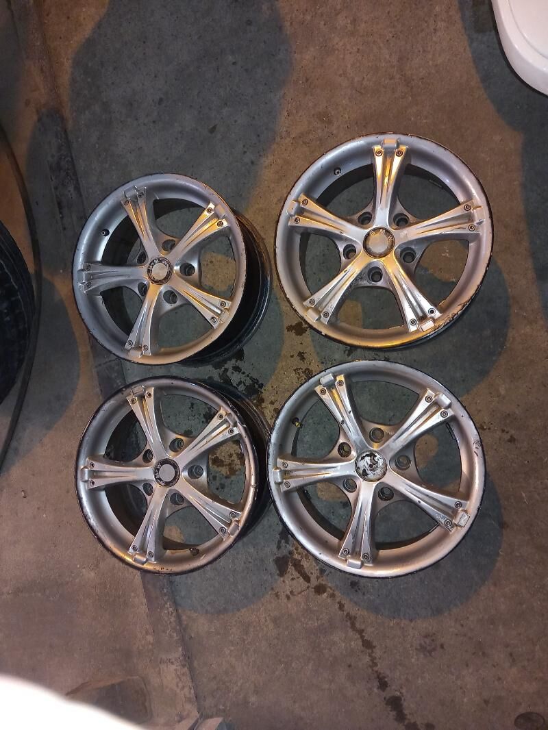 bmw 15 lik diska 1 000 TMT - Türkmenbaşy - img 1