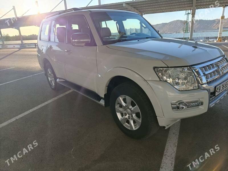 Mitsubishi Pajero 2015 - 315 000 TMT - Туркменбаши - img 9