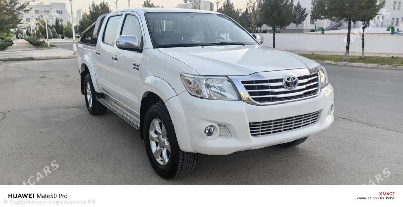 Toyota Hilux 2015 - 410 000 TMT - Aşgabat - img 5