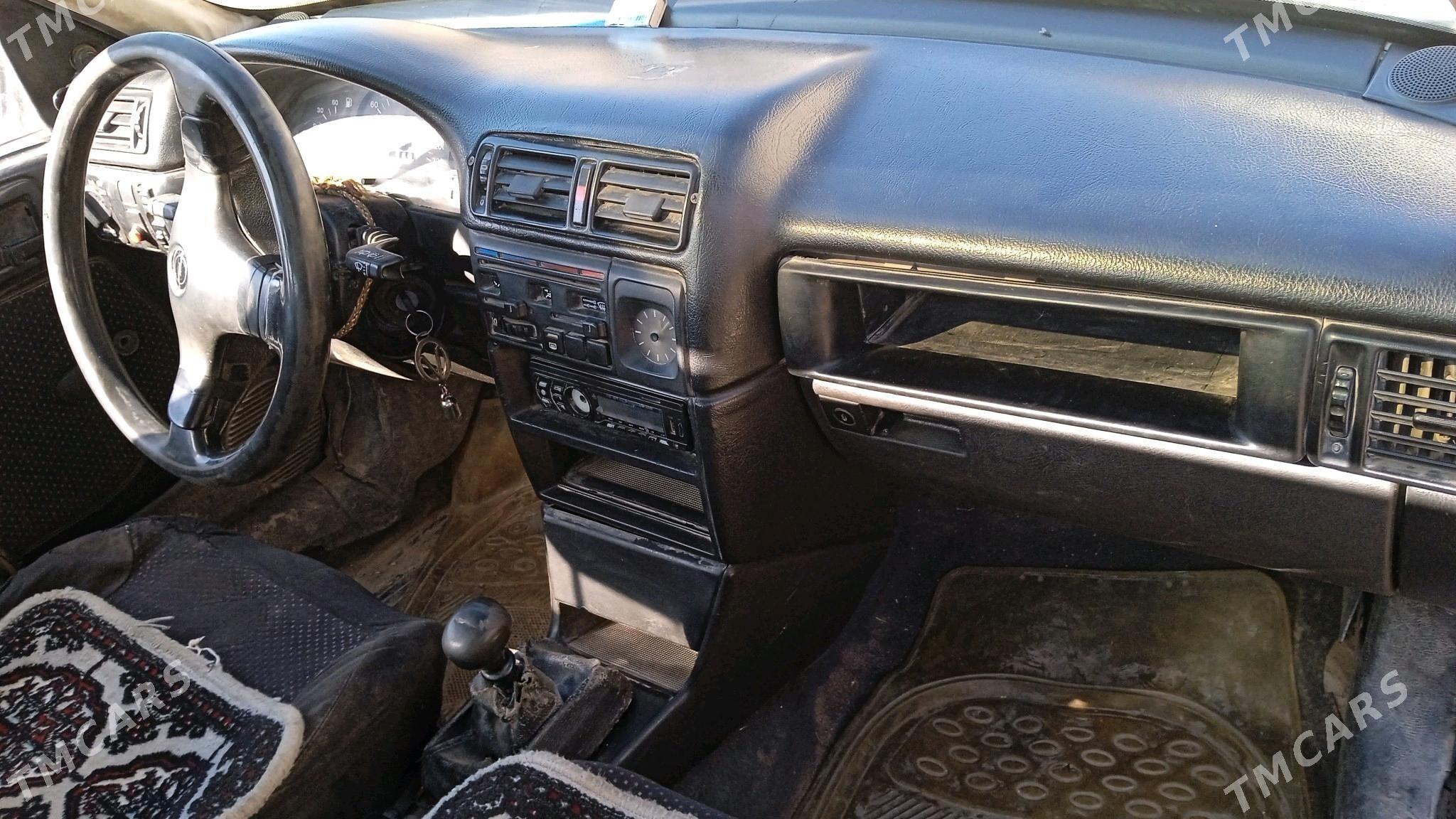 Opel Vectra 1993 - 22 000 TMT - Рухубелентский этрап - img 1