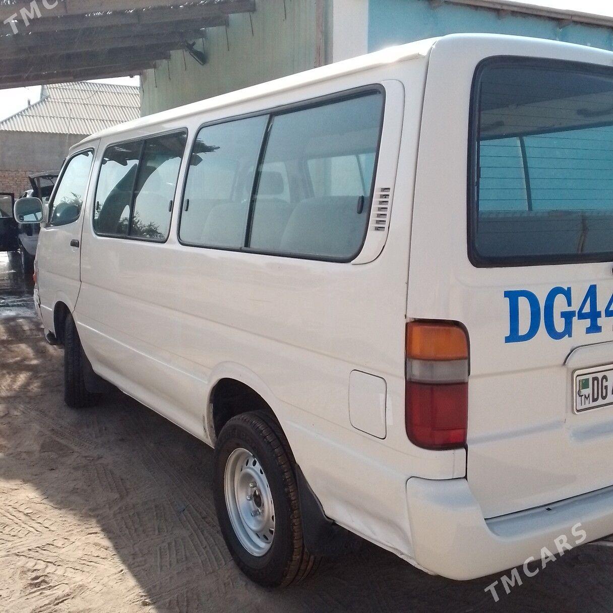 Toyota Hiace 2004 - 140 000 TMT - Туркменгала - img 1