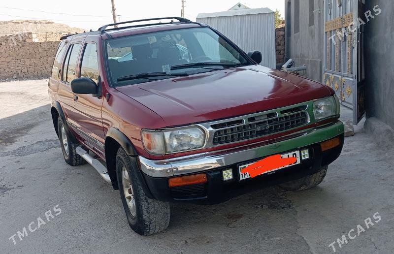 Nissan Pathfinder 1998 - 70 000 TMT - Магданлы - img 1