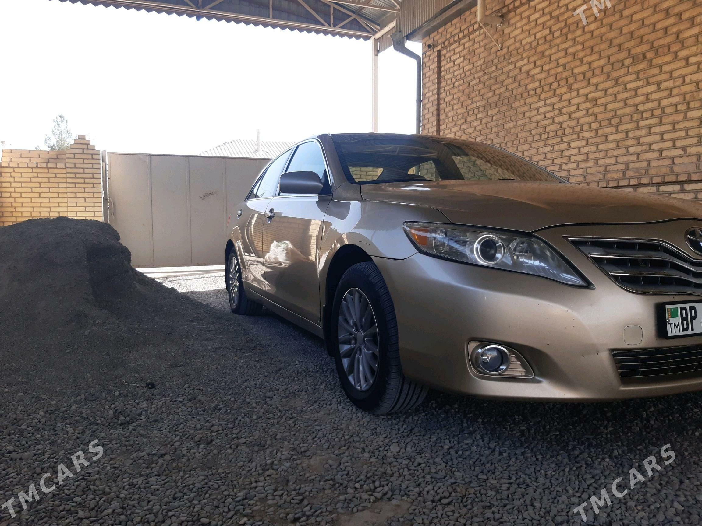 Toyota Camry 2011 - 200 000 TMT - Векильбазар - img 2