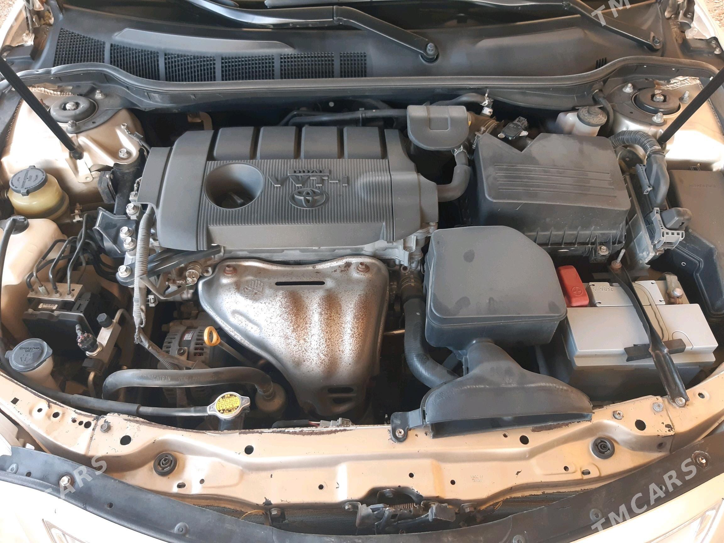 Toyota Camry 2011 - 200 000 TMT - Векильбазар - img 6