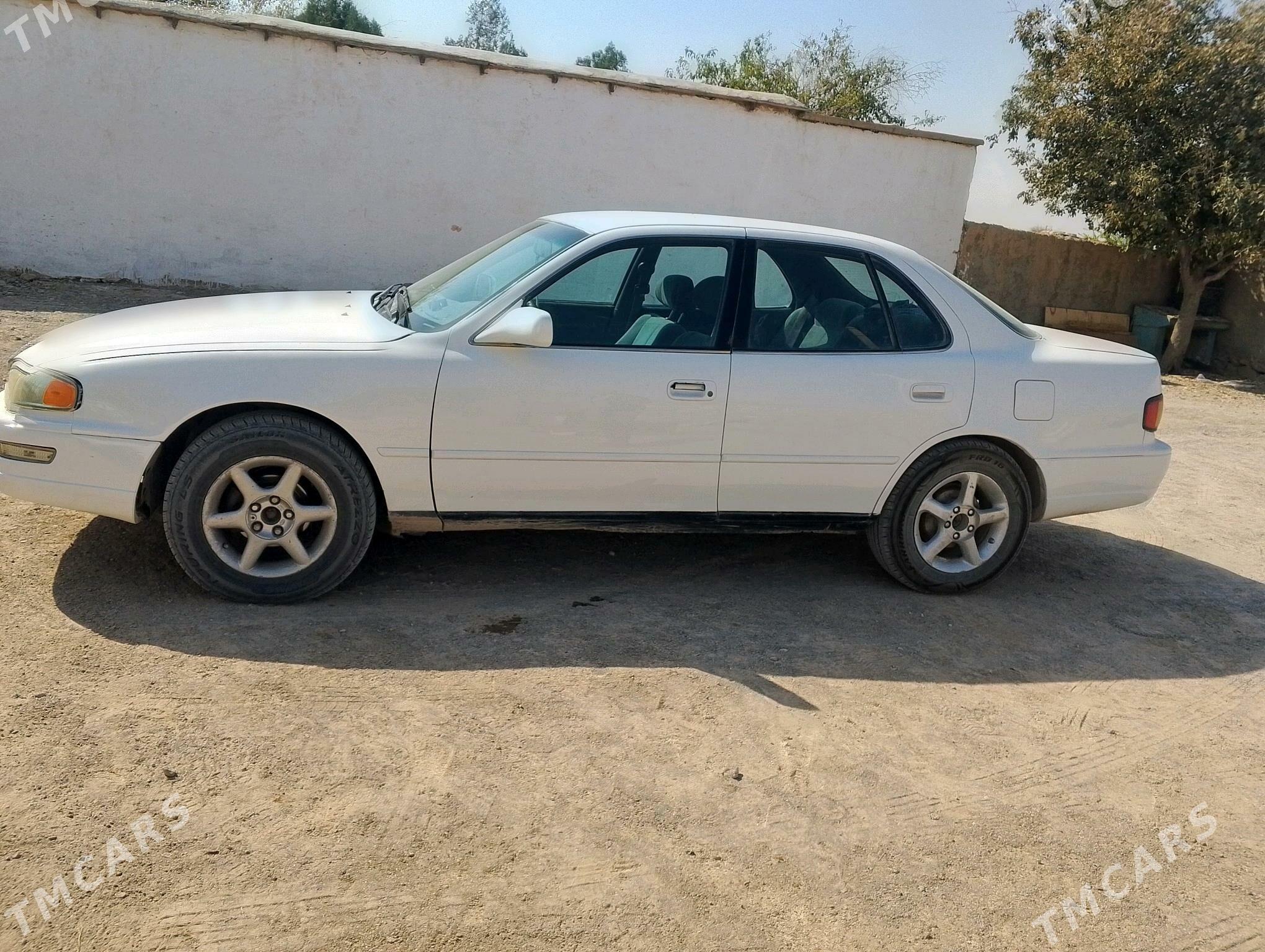 Toyota Camry 1994 - 85 000 TMT - Köýtendag - img 3