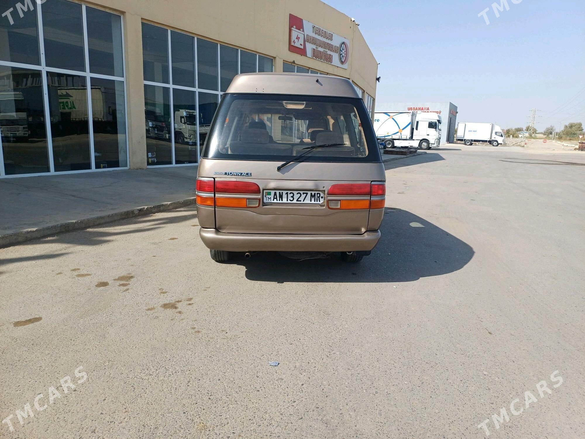 Toyota Town Ace 1994 - 53 000 TMT - Мургап - img 2