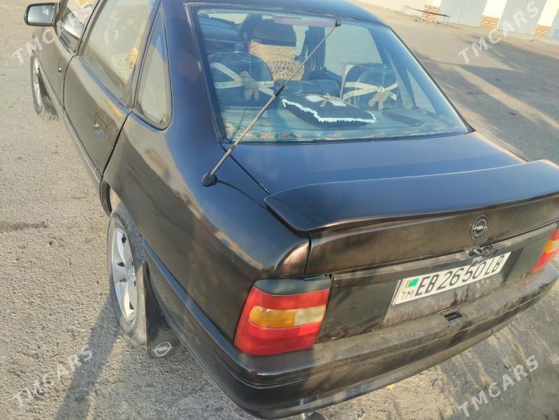 Opel Vectra 1991 - 40 000 TMT - Сейди - img 5