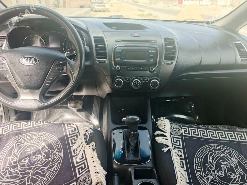 Kia Forte 2017 - 190 000 TMT - Balkanabat - img 4