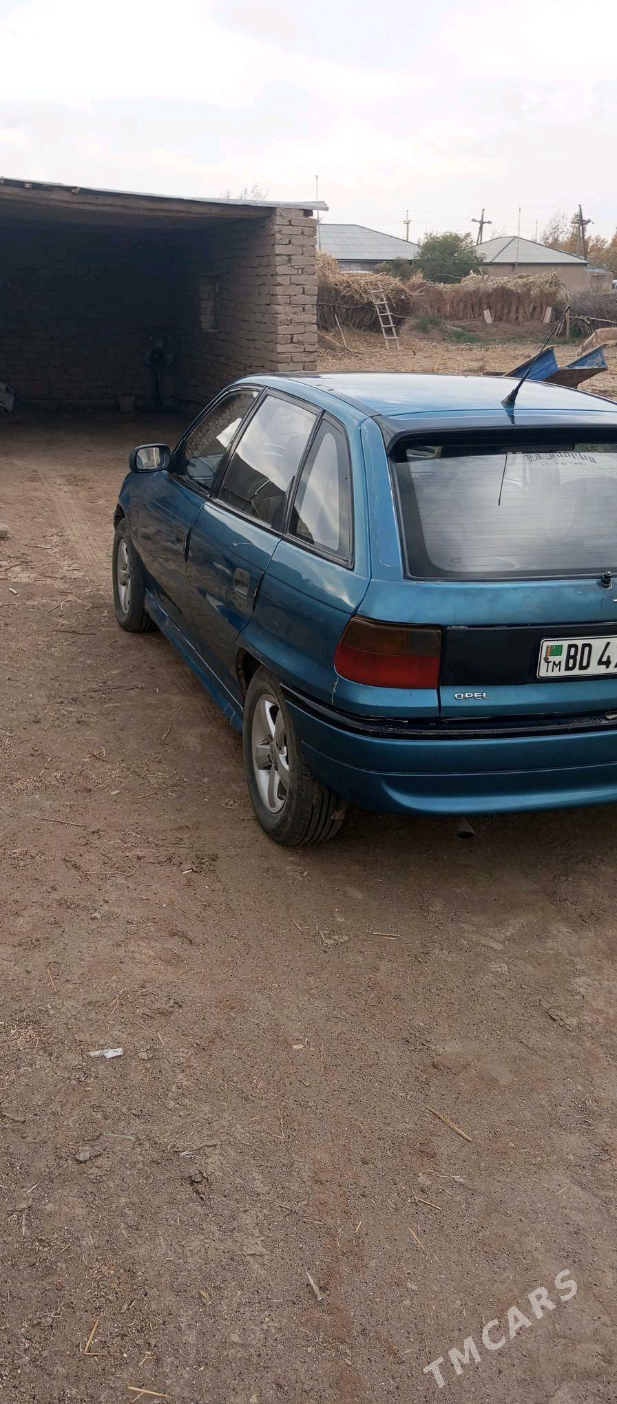 Opel Astra 1992 - 38 000 TMT - етр. Туркменбаши - img 3