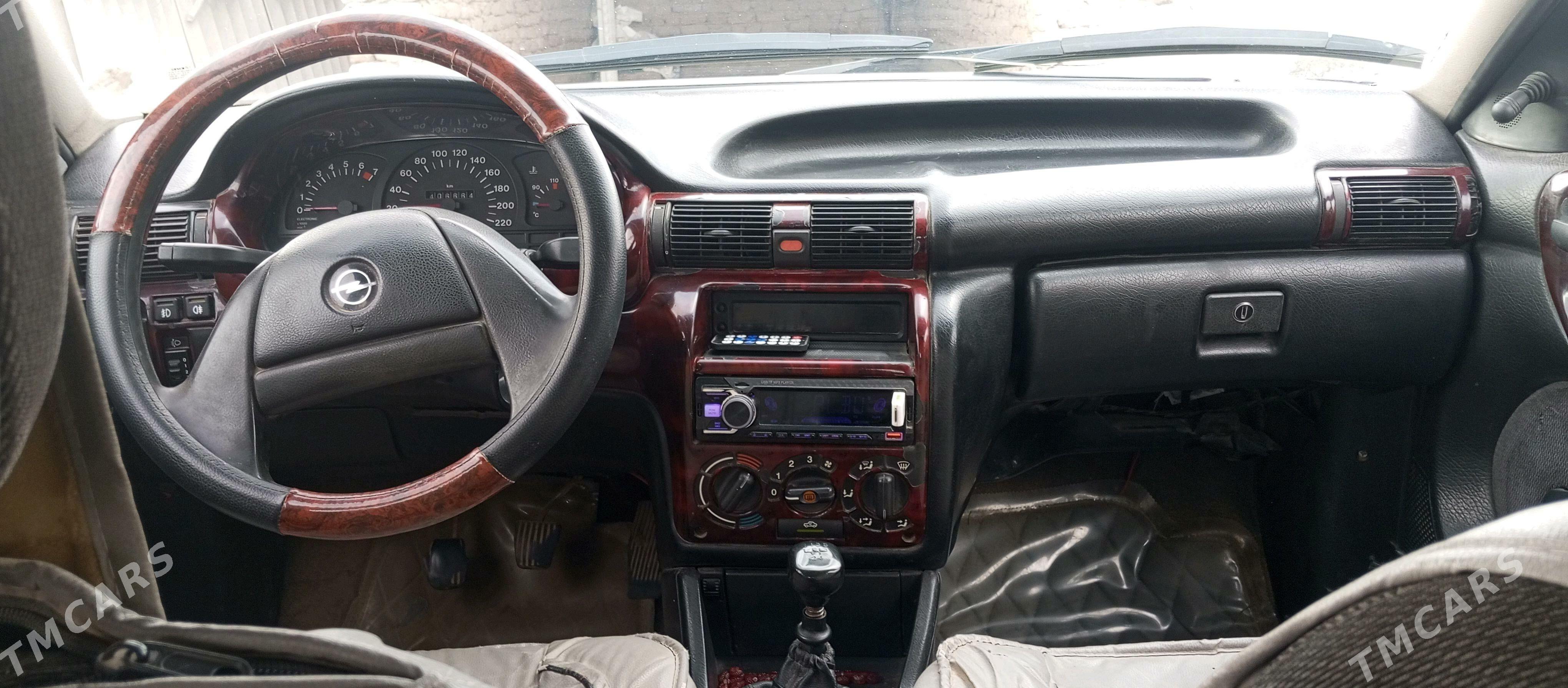 Opel Astra 1992 - 38 000 TMT - етр. Туркменбаши - img 7