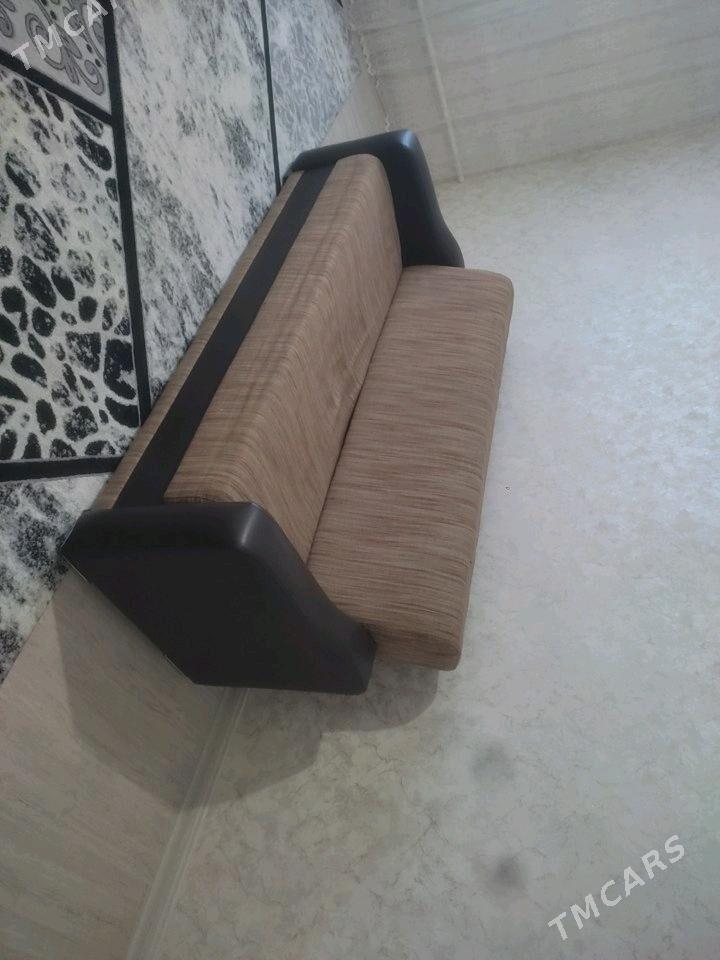 Diwan - Türkmenbaşy - img 2