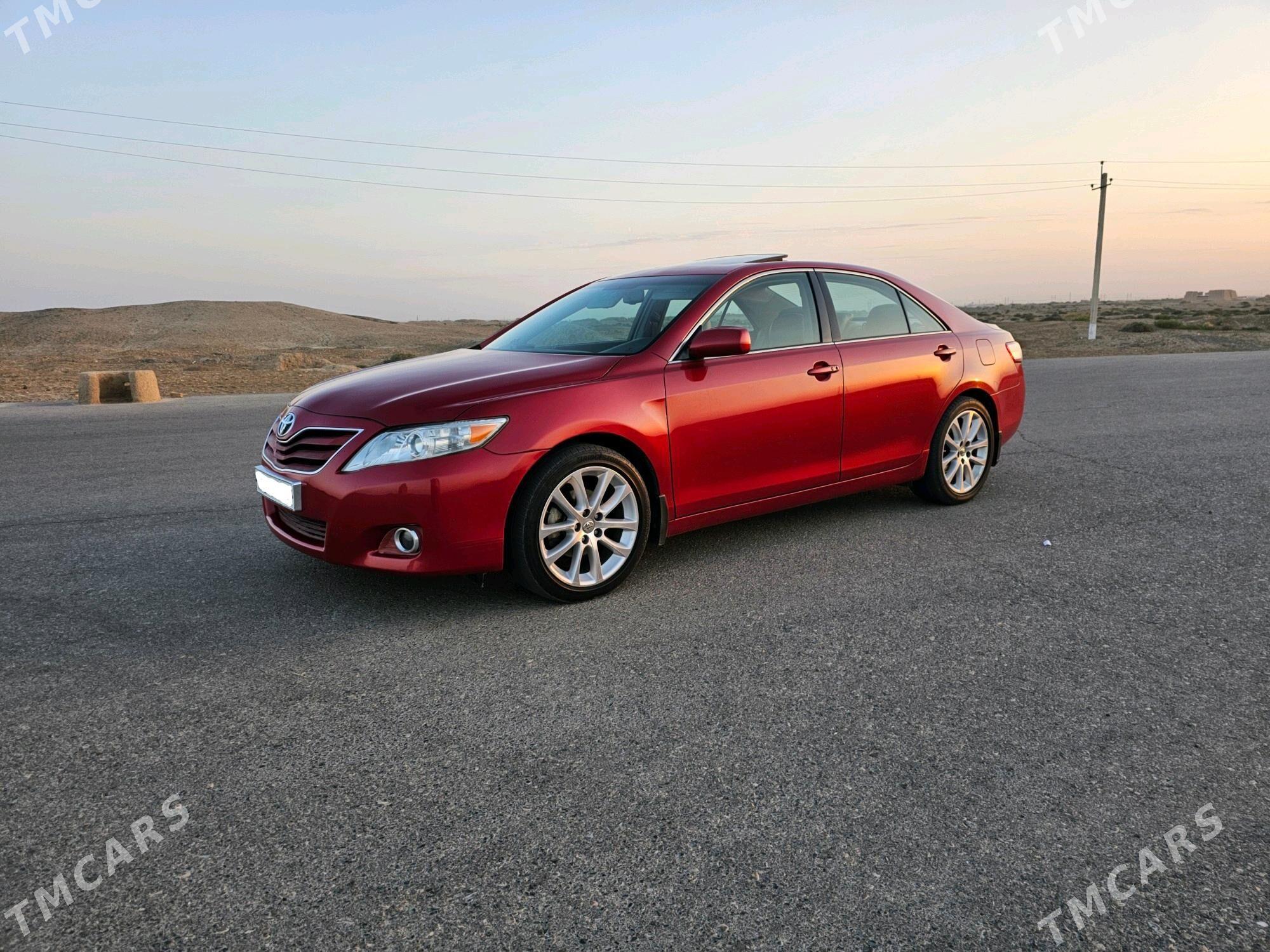 Toyota Camry 2011 - 260 000 TMT - Байрамали - img 2