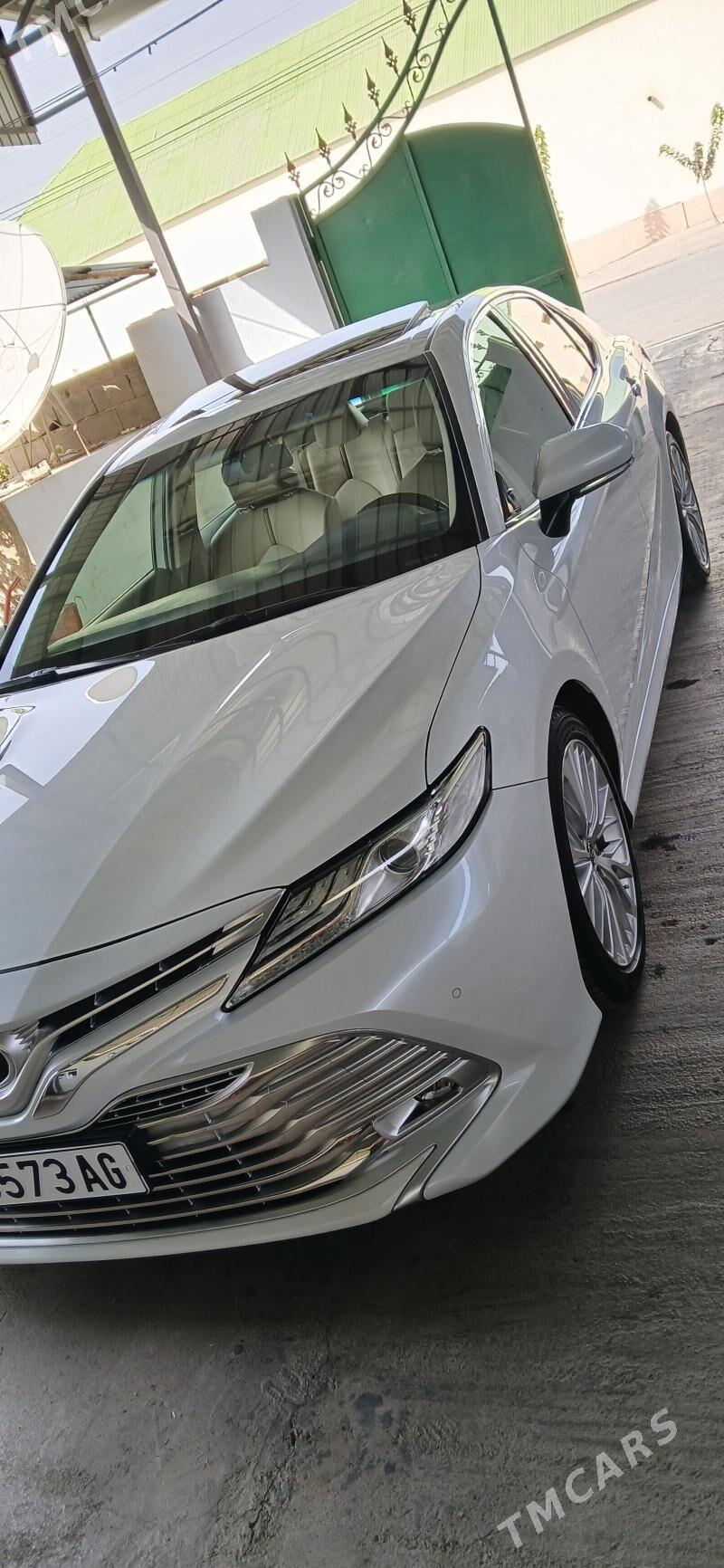 Toyota Camry 2018 - 460 000 TMT - Ашхабад - img 1