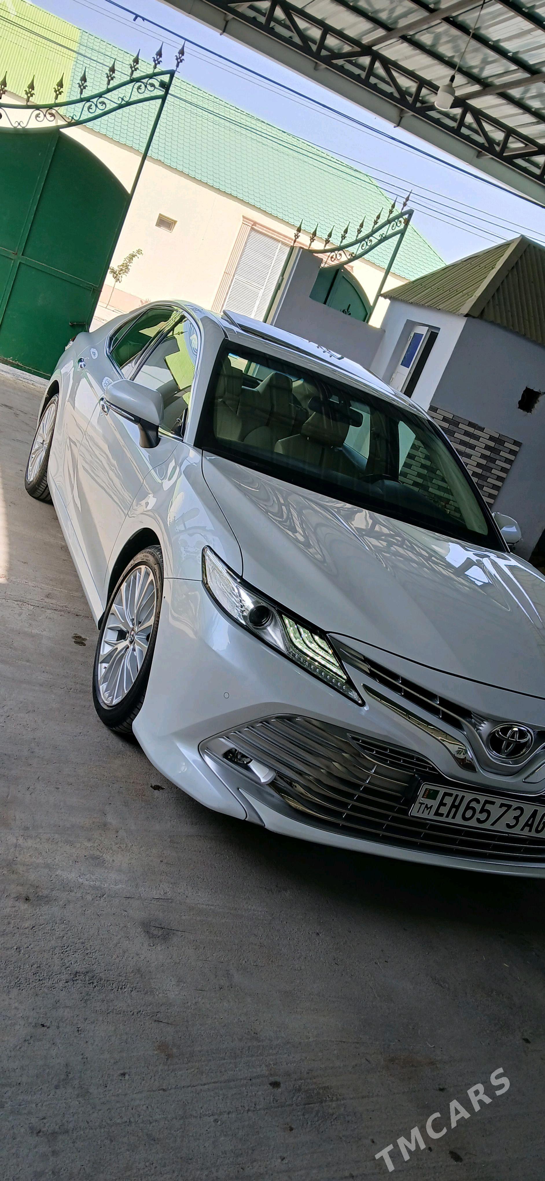 Toyota Camry 2018 - 460 000 TMT - Ашхабад - img 2