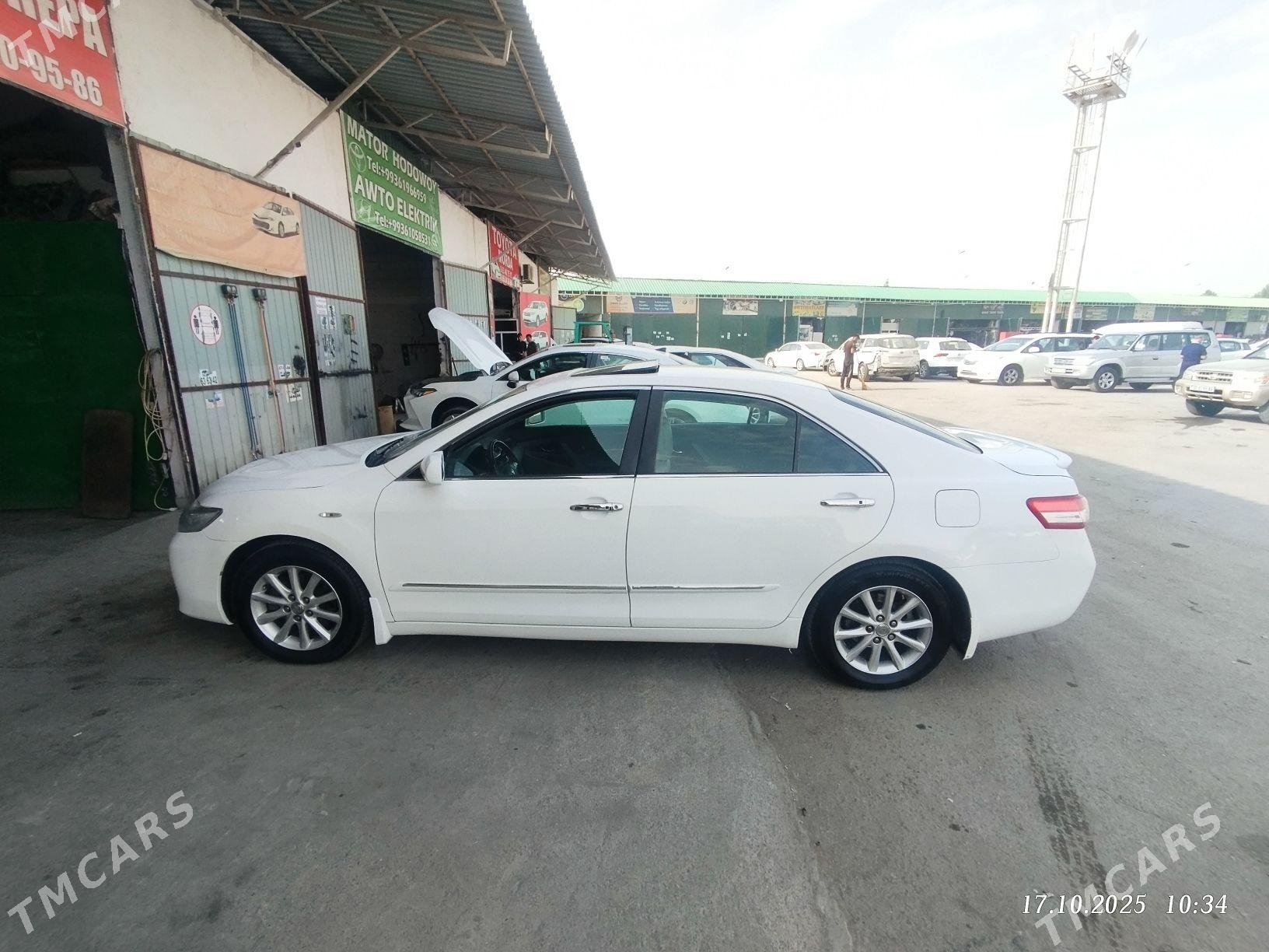 Toyota Camry 2009 - 185 000 TMT - Бедев - img 2