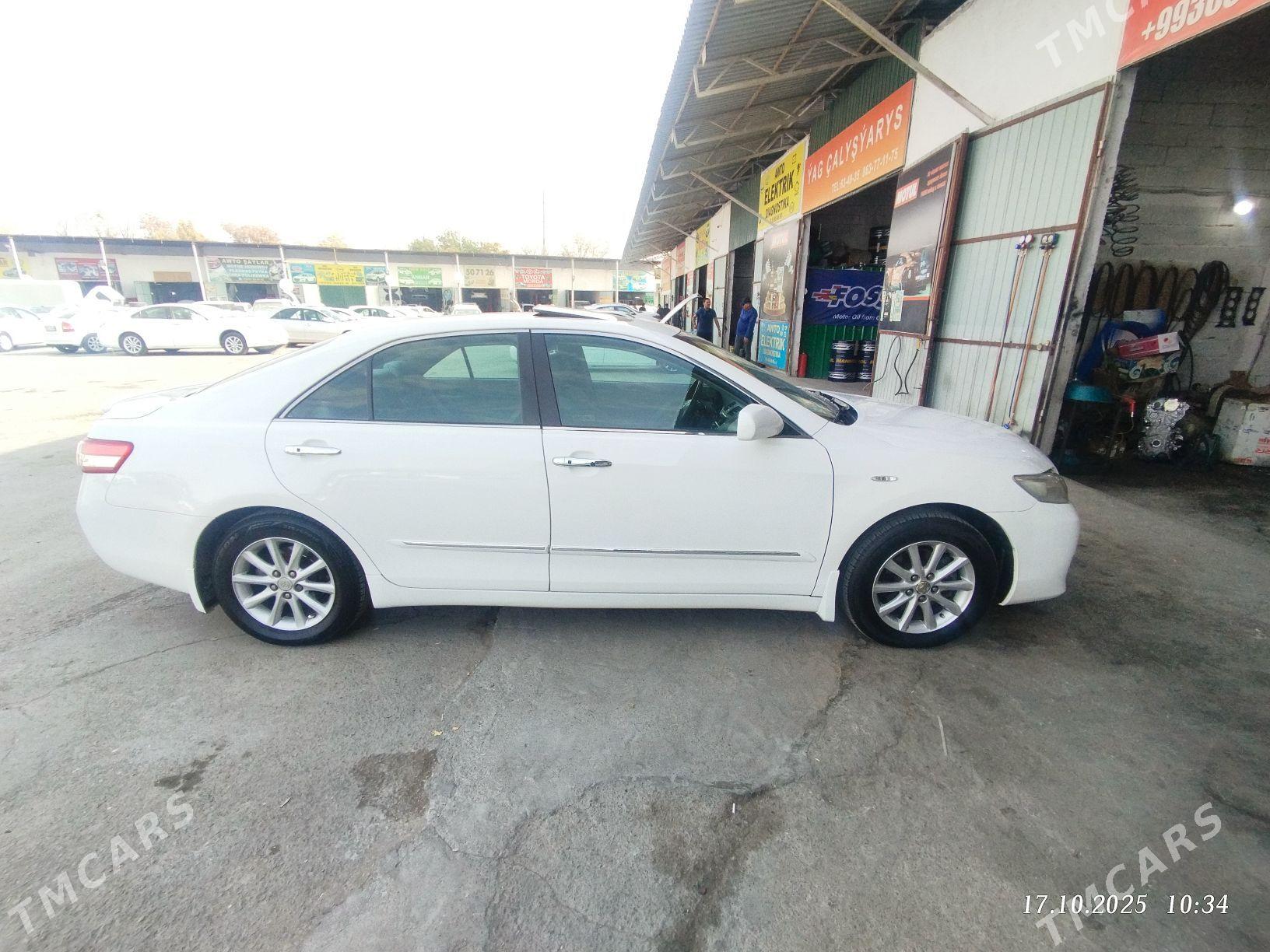 Toyota Camry 2009 - 185 000 TMT - Бедев - img 4