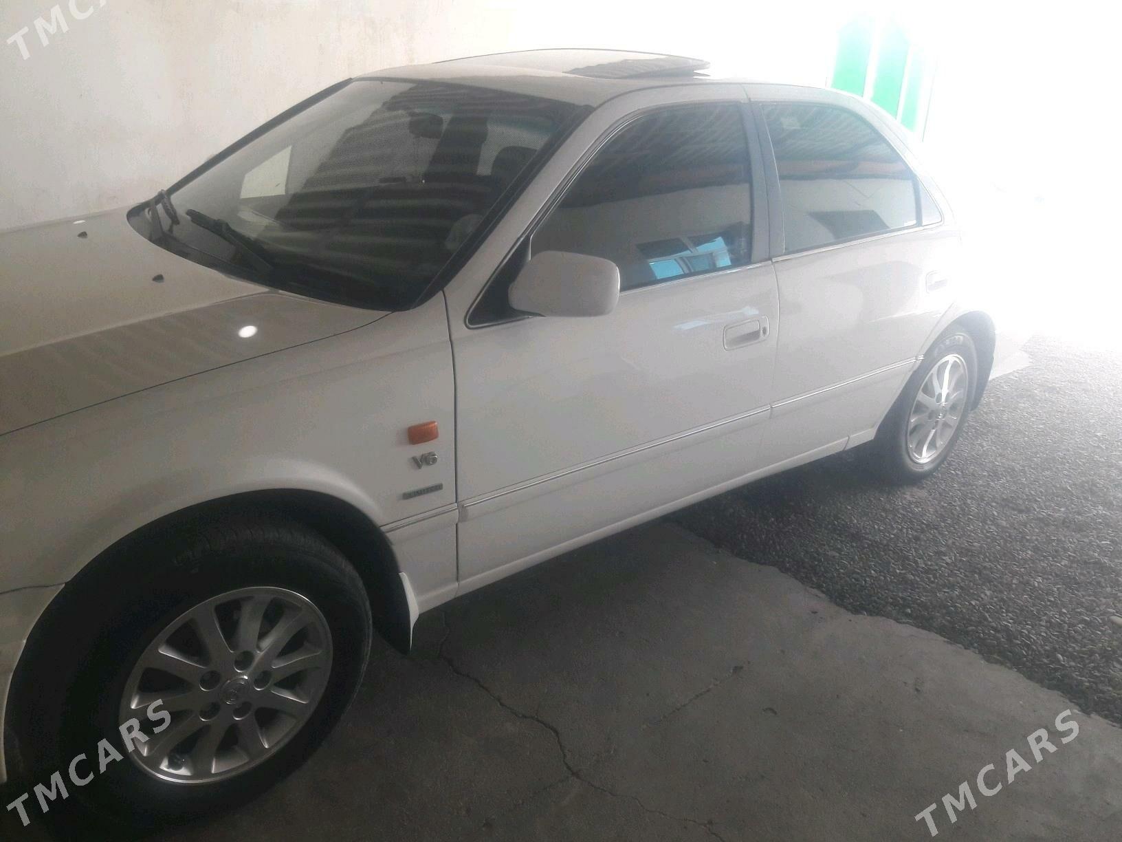 Toyota Camry 1998 - 150 000 TMT - Kaka - img 1