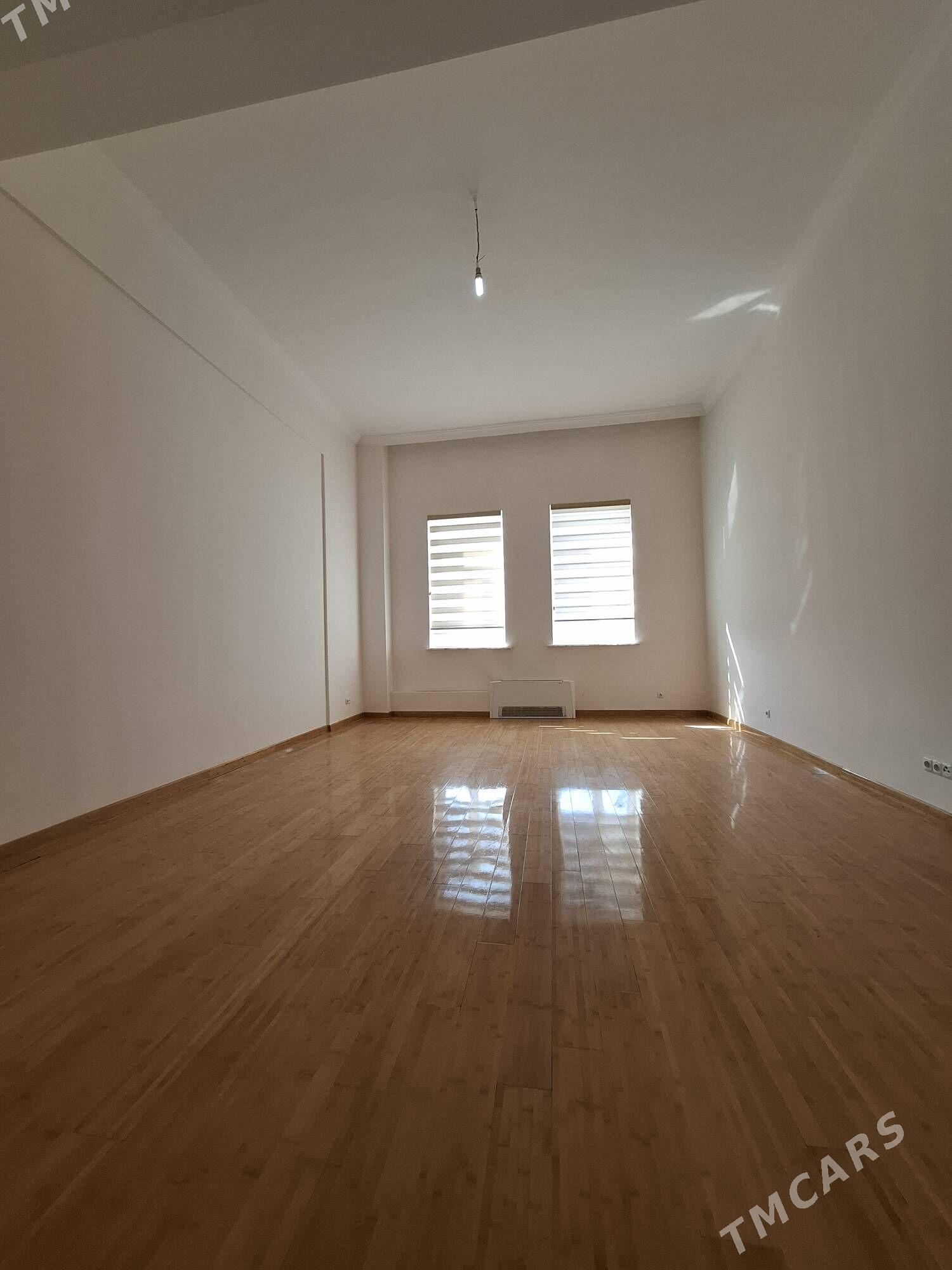 Чехова Элитка 4ком 200м² - Aşgabat - img 7