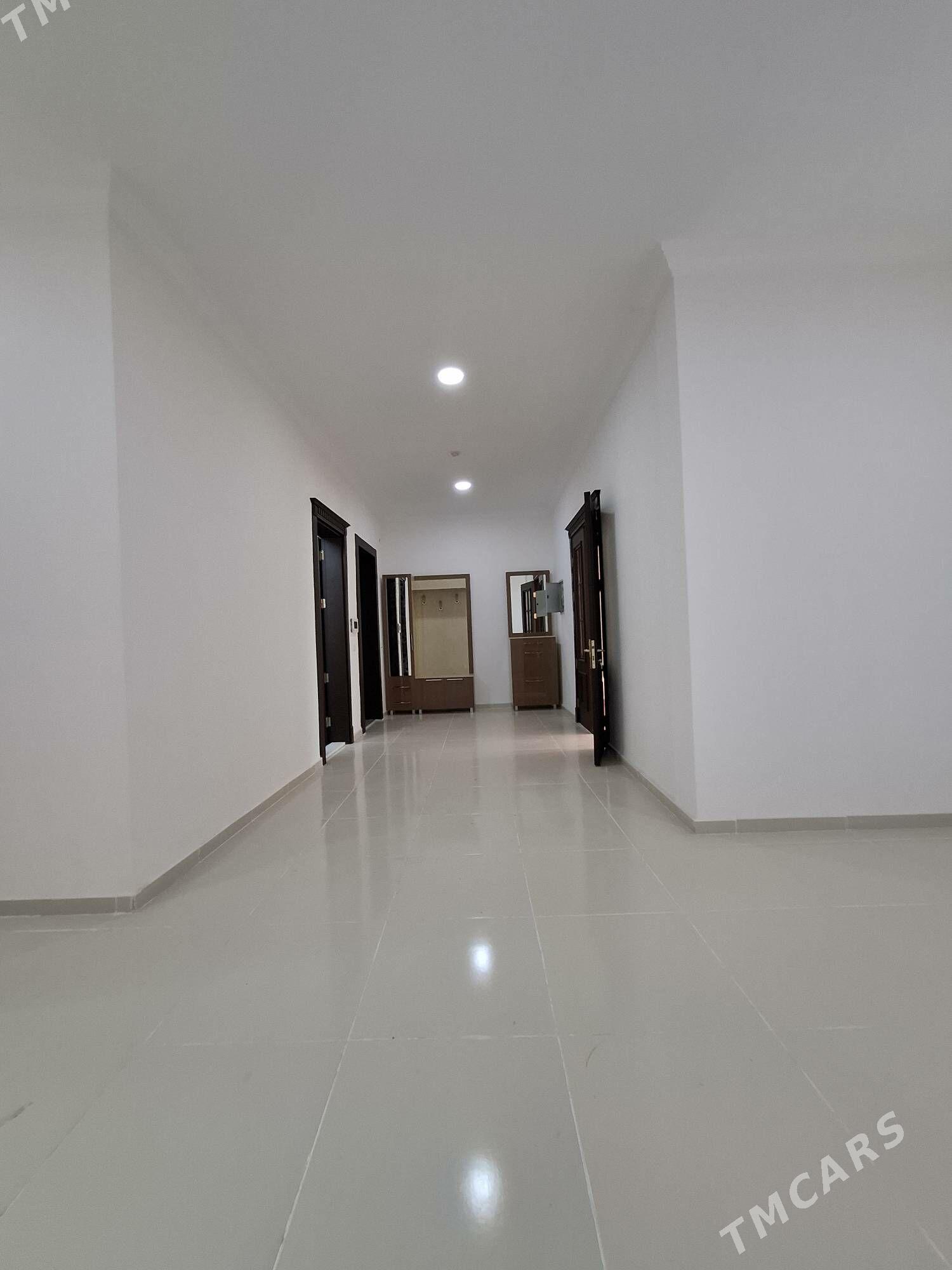 Чехова Элитка 4ком 200м² - Aşgabat - img 1