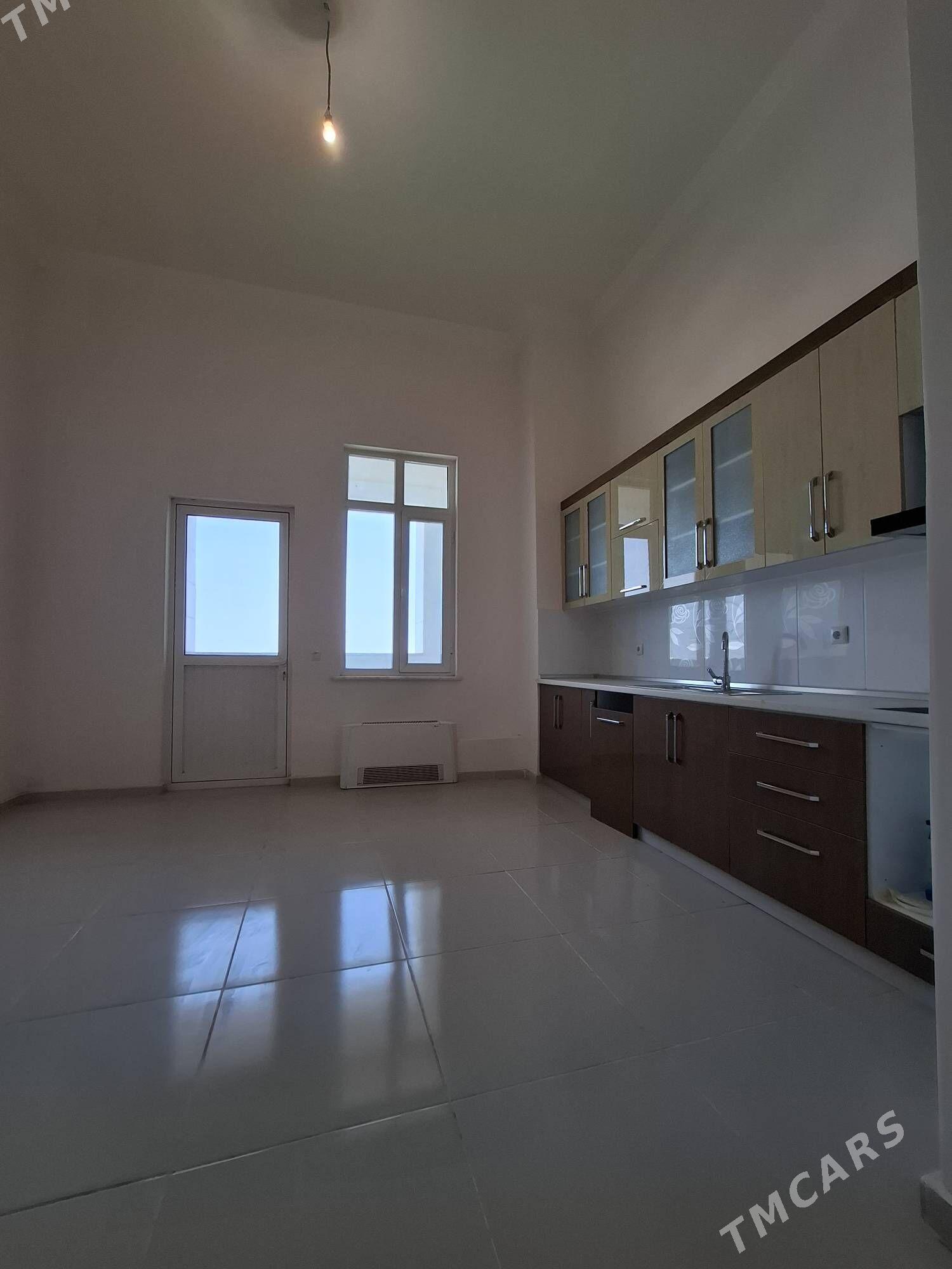 Чехова Элитка 4ком 200м² - Aşgabat - img 6