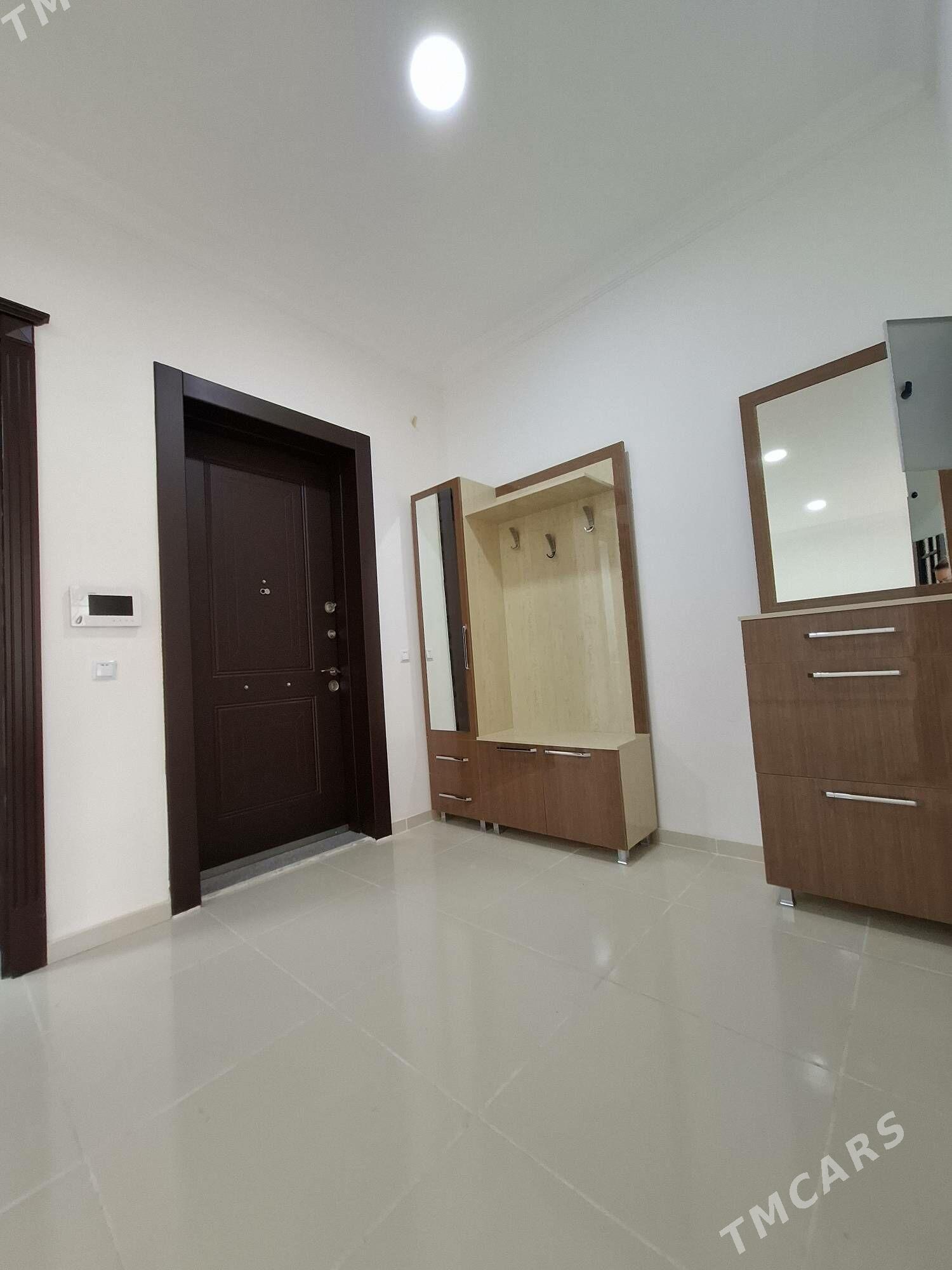Чехова Элитка 4ком 200м² - Aşgabat - img 10
