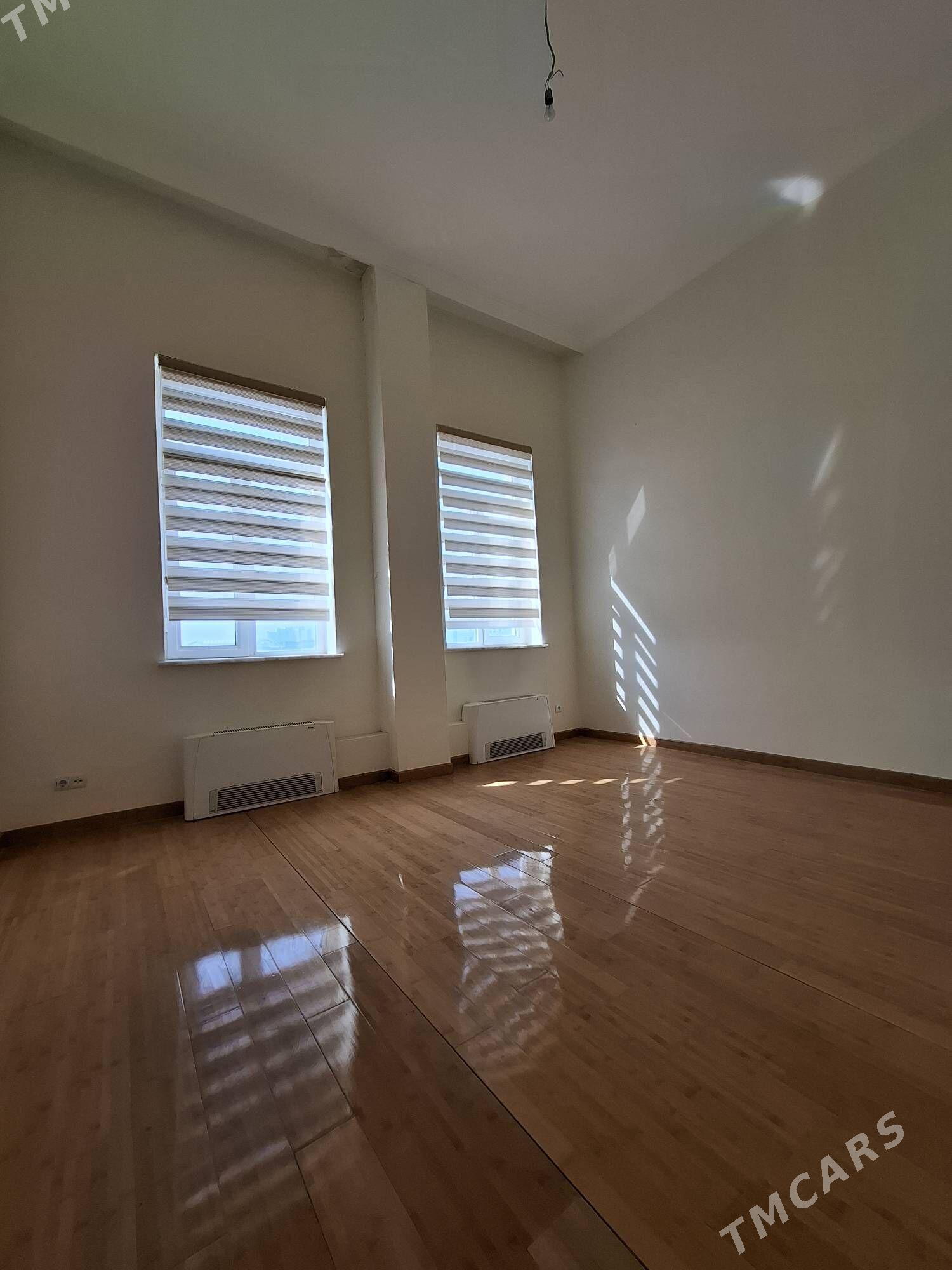 Чехова Элитка 4ком 200м² - Aşgabat - img 2
