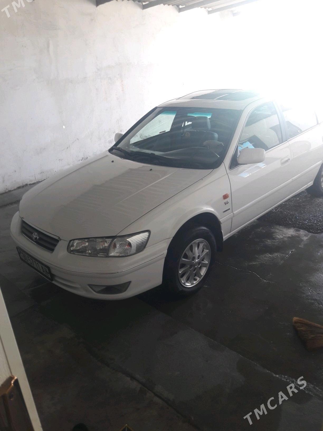 Toyota Camry 1998 - 150 000 TMT - Kaka - img 4