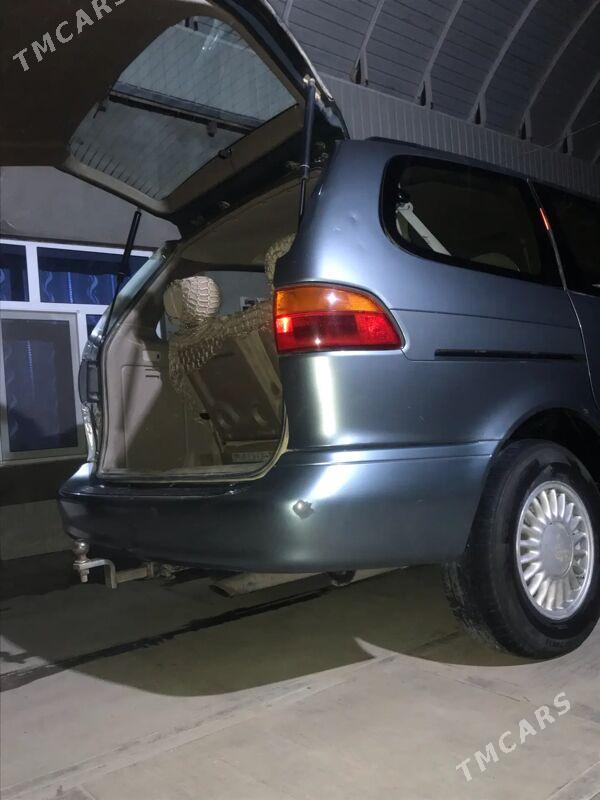 Toyota Sienna 1999 - 180 000 TMT - Магданлы - img 3
