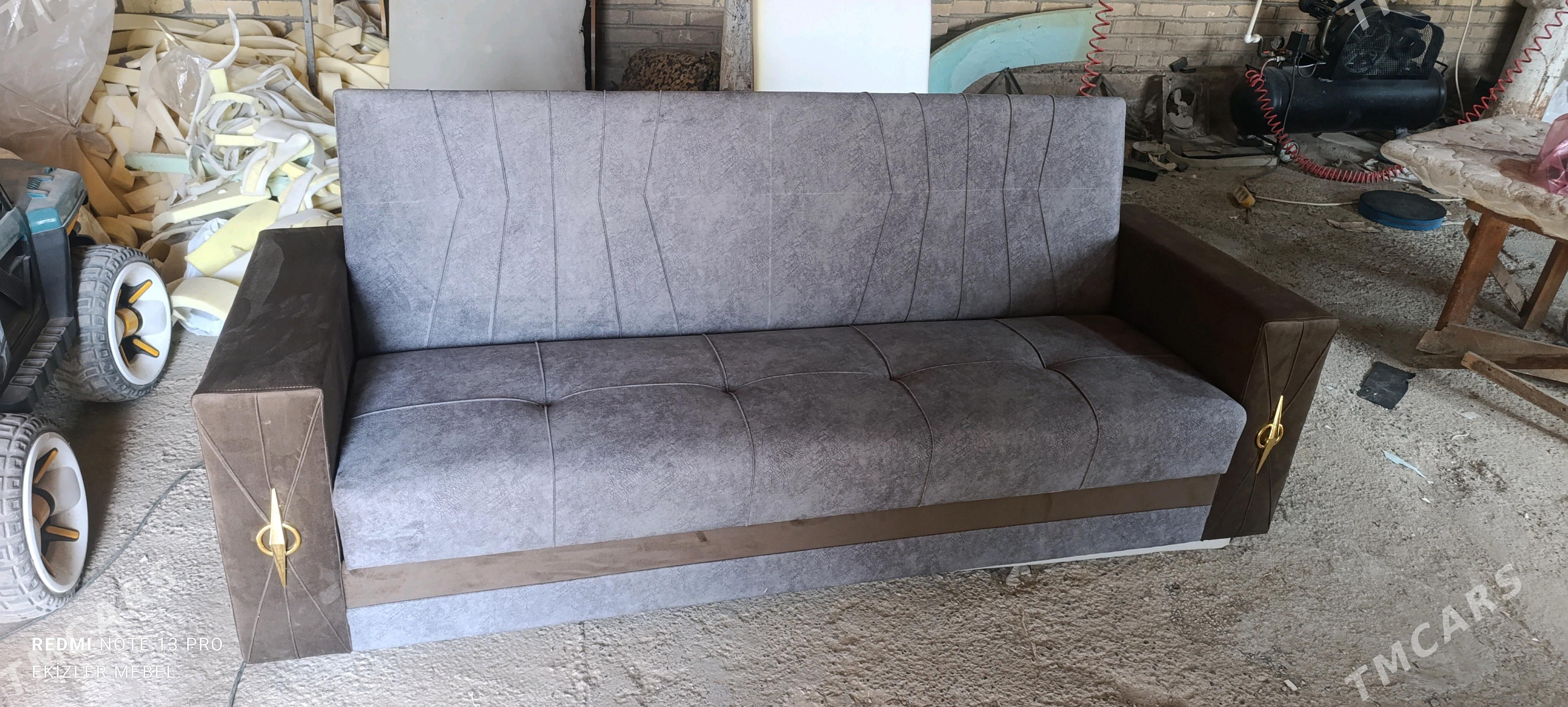 diwan - Mary - img 2