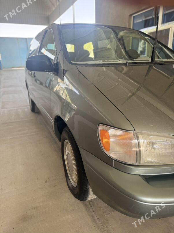 Toyota Sienna 1999 - 180 000 TMT - Магданлы - img 2