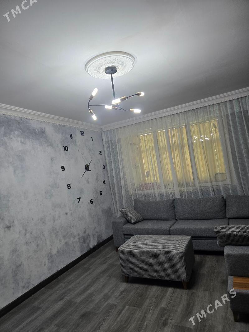 Срочно 30мкр 2комнаты 2этаж - 30 mkr - img 2