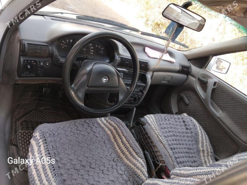 Opel Astra 1992 - 30 000 TMT - Boldumsaz - img 6
