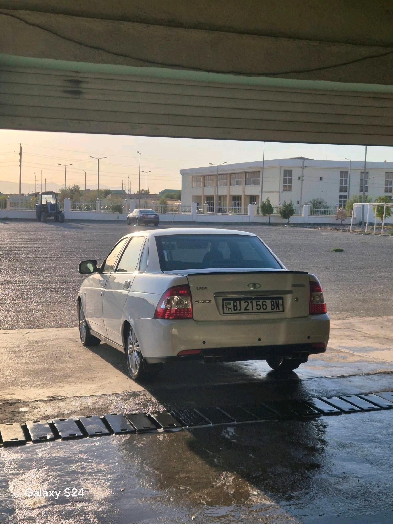 Lada Priora 2015 - 130 000 TMT - Gyzylarbat - img 7