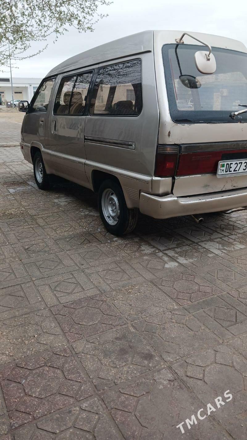 Toyota Town Ace 1992 - 25 000 TMT - Балканабат - img 3