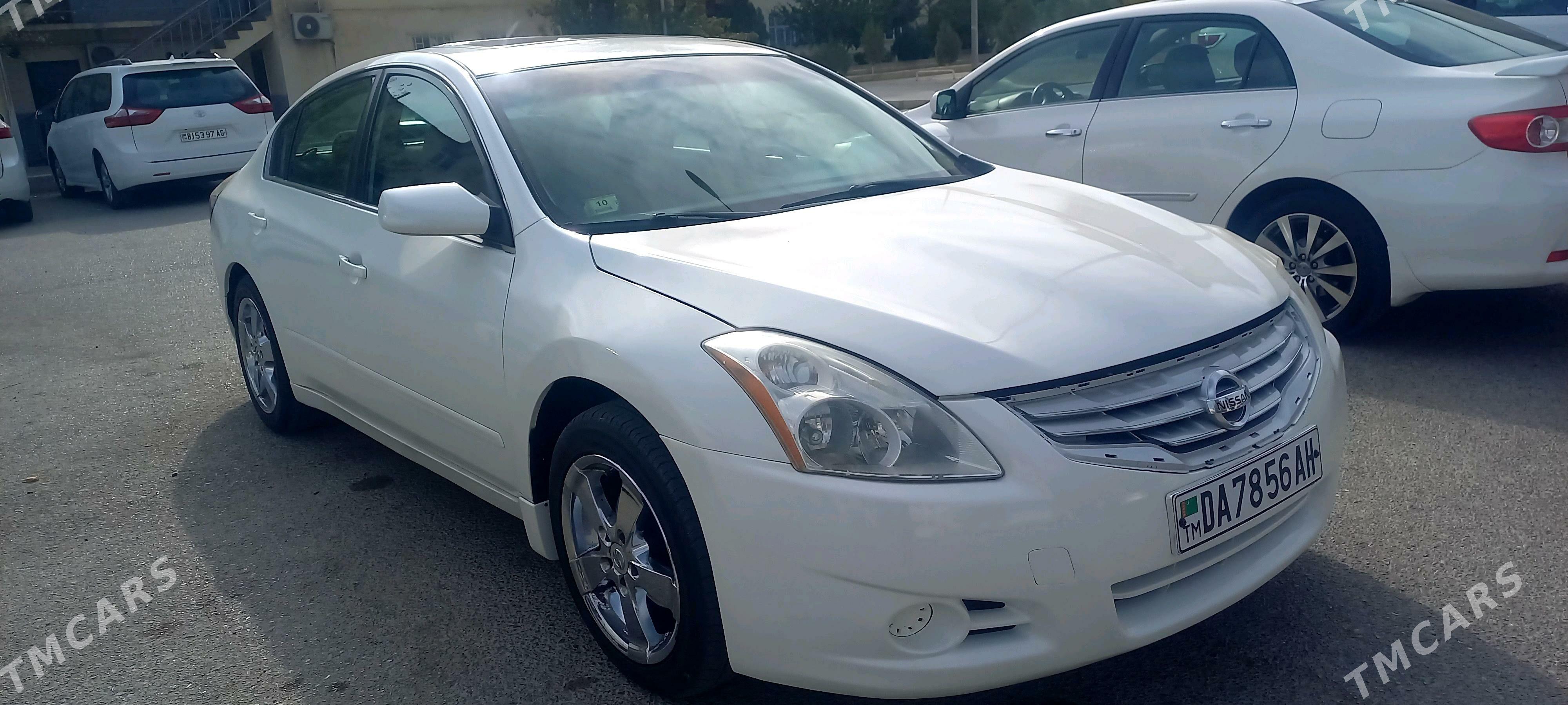 Nissan Altima 2010 - 120 000 TMT - Bäherden - img 1