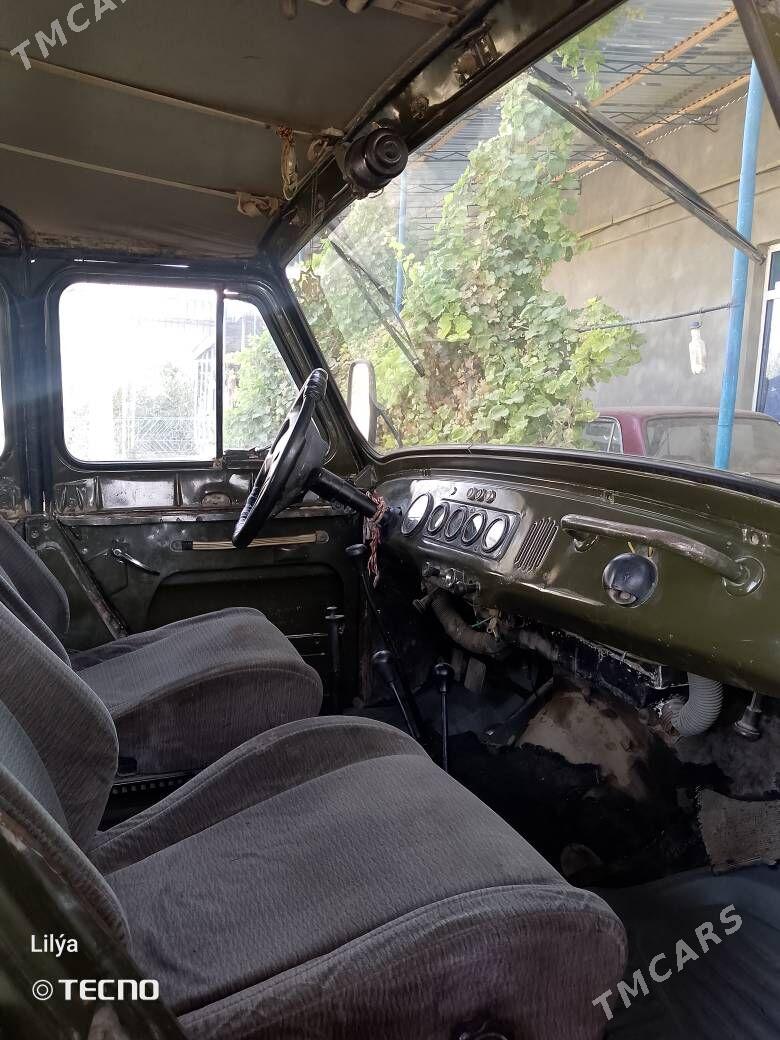 UAZ 469 1981 - 35 000 TMT - Farap - img 3